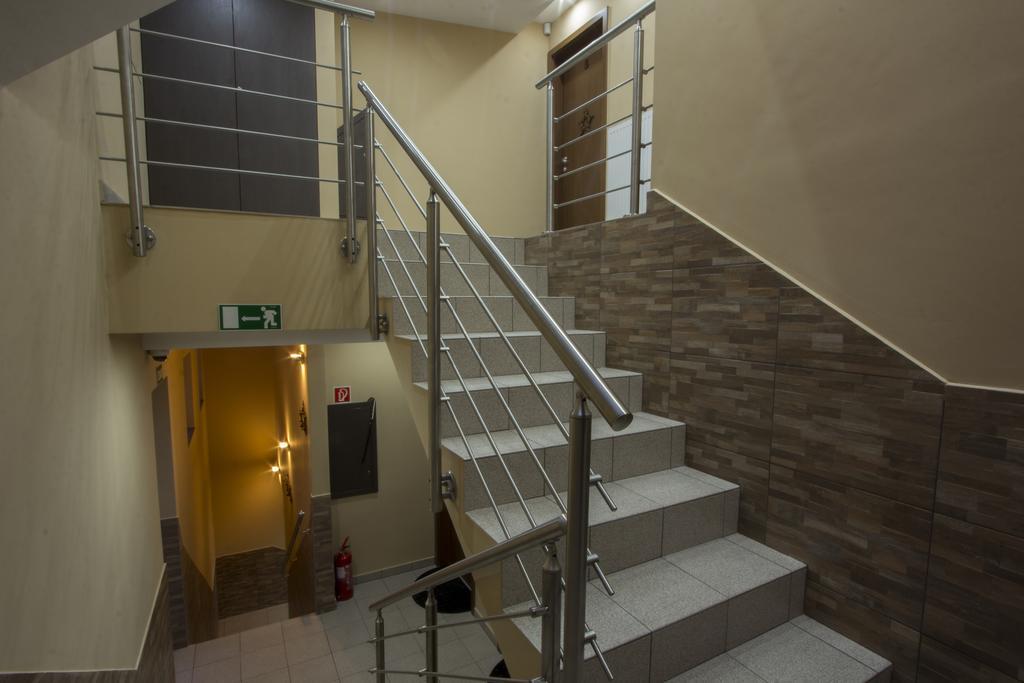 Family Apartman Eplény Esterno foto